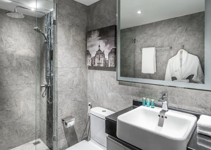Quartier By Montraj Sukhumvit Hotel 4*