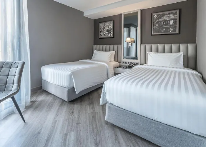 Quartier By Montraj Sukhumvit Hotel 4*